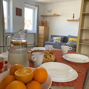  Apartament Pomarańczowy - Kawalerka W śródmieściu